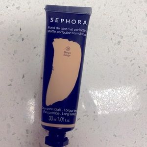 Sephora liquid foundation. Never used. Color beige